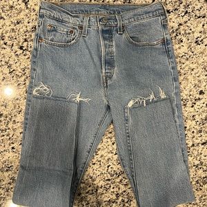 Women’s Levi Jeans